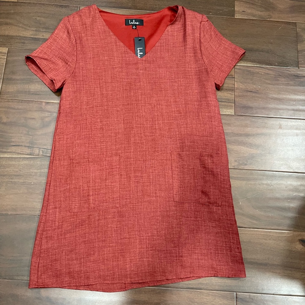 NWT LULUS Pocketed Dress - Picture 1 of 5